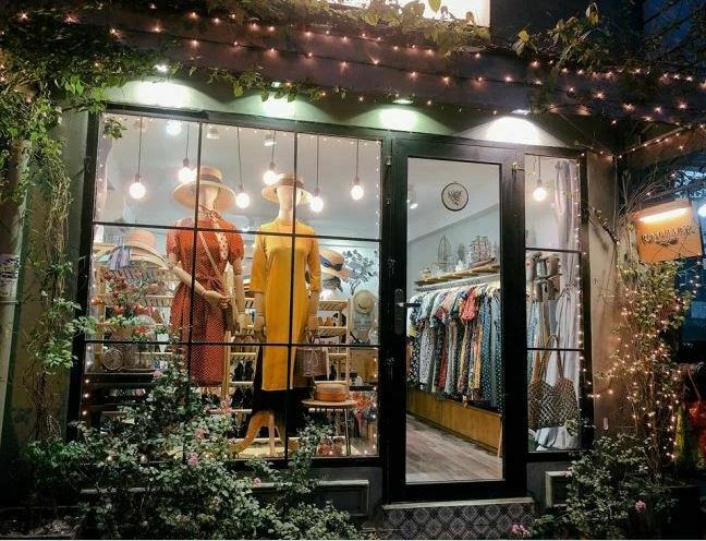 Thiết kế cửa hàng quần áo mang phong cách Vintega